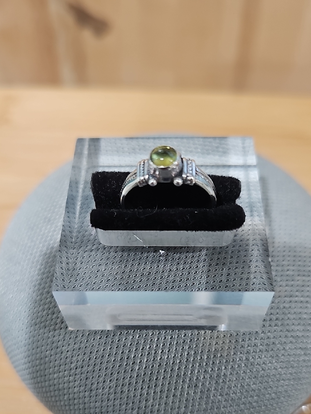 Sterling Silver Peridot Cabochon Ring - Green